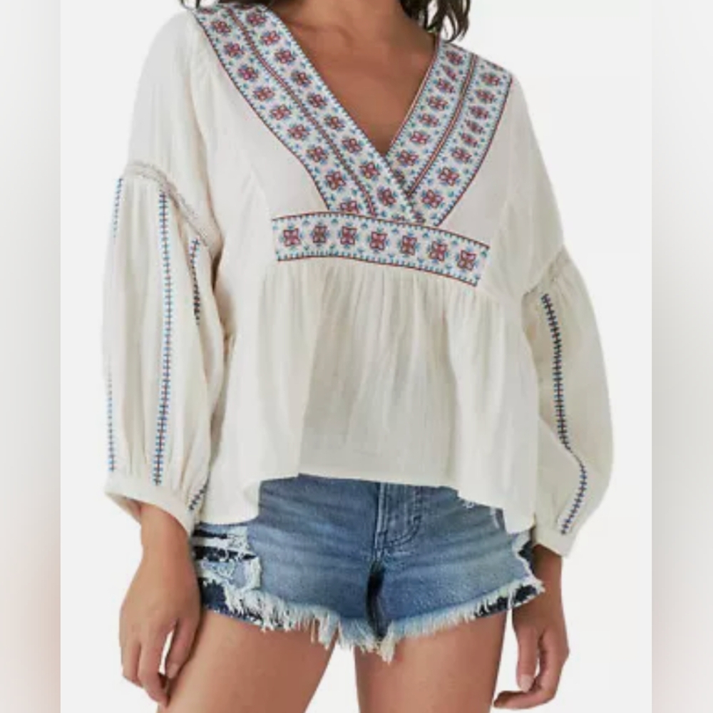 Lucky Brand V-Neck Embroidered Blouse SIZE: XL